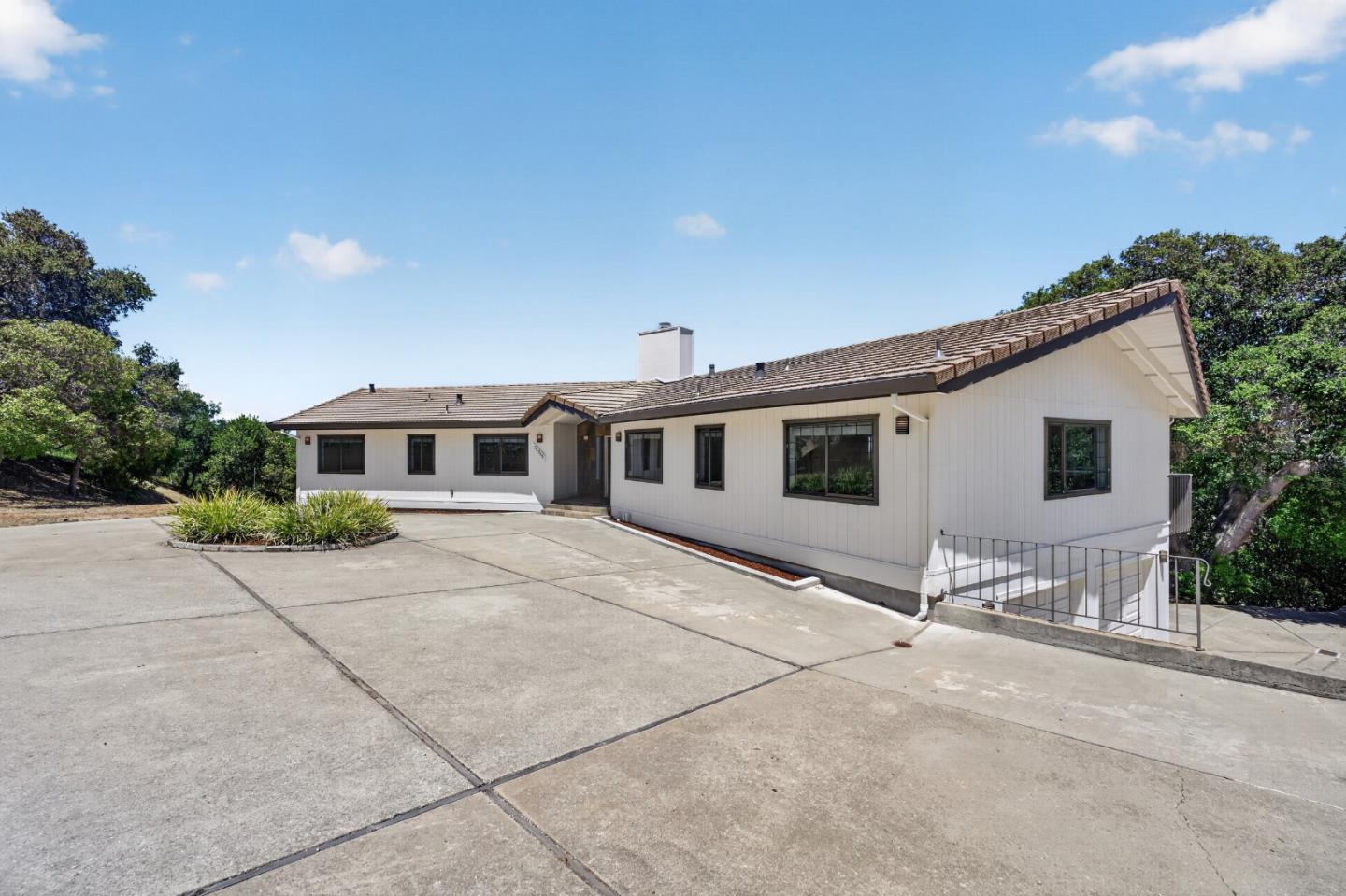 25955 Colt Ln