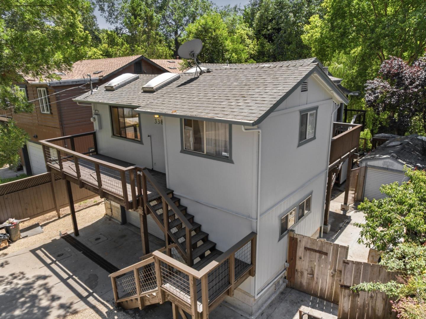 338 River Rd