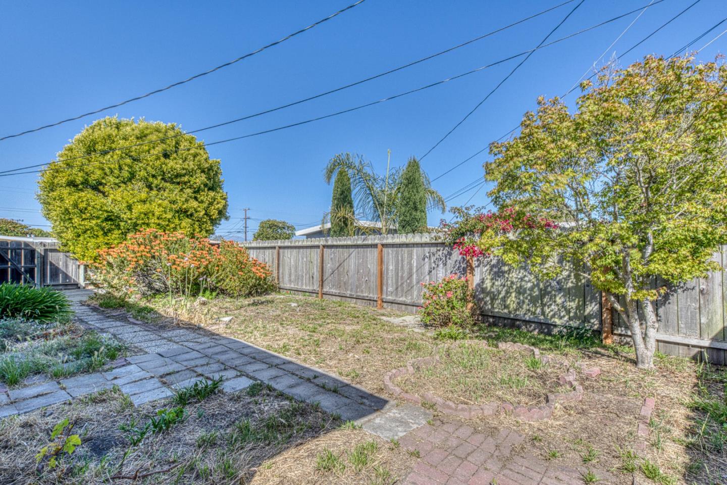 Property photo 33