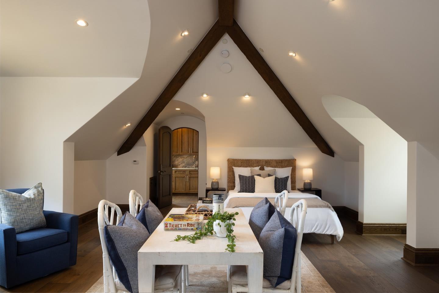 Property photo 37