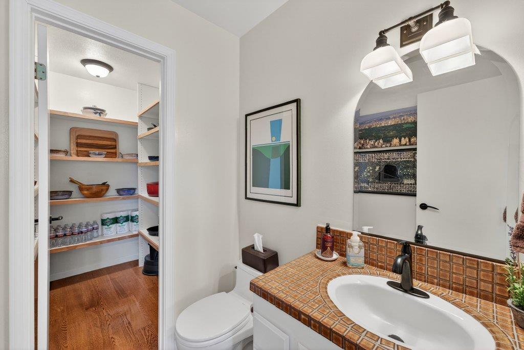 Property photo 35