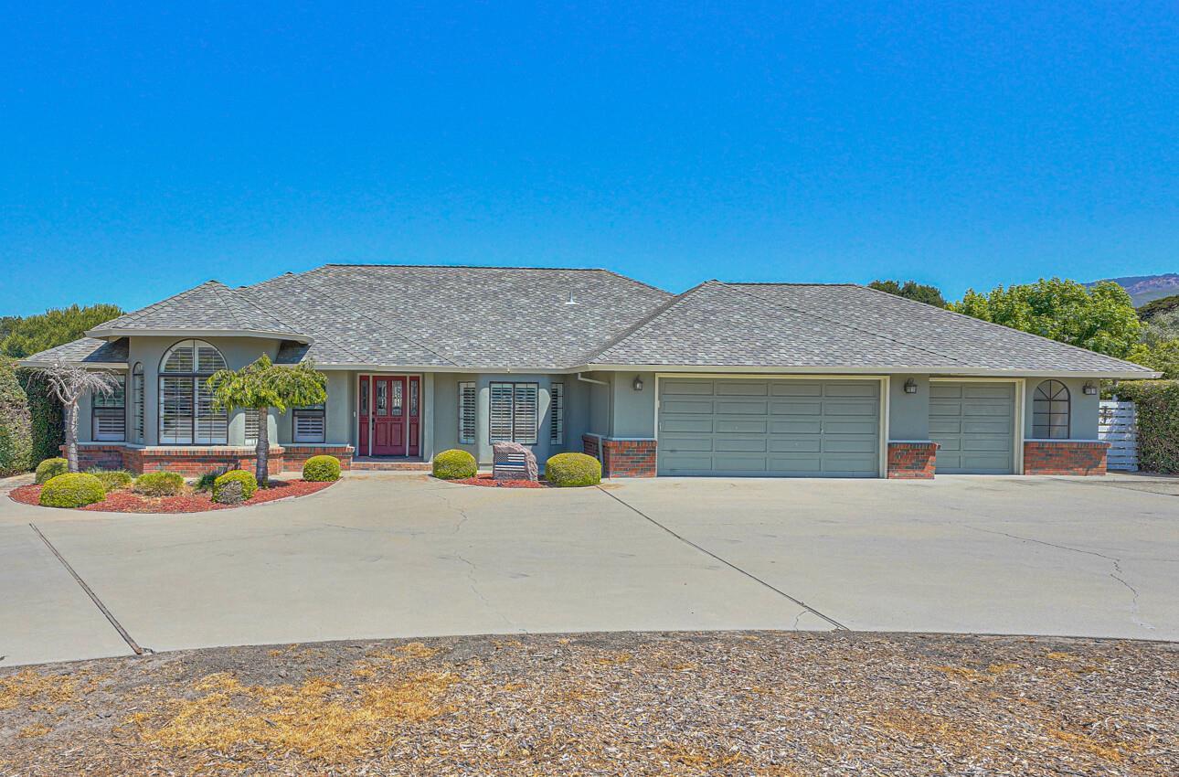 22105 Ranchito Dr