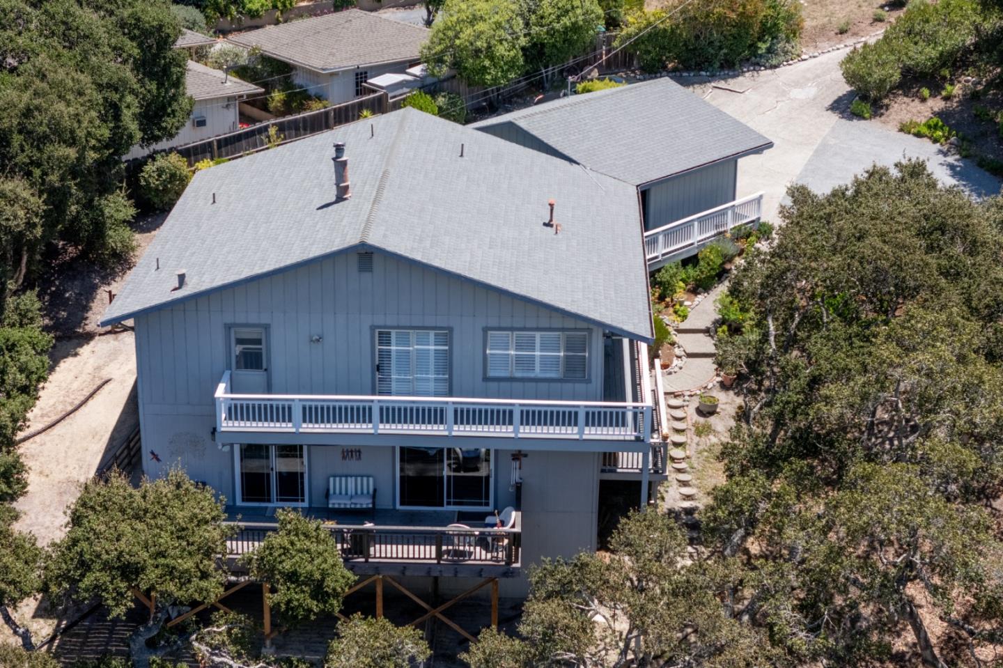 471 Country Club Dr