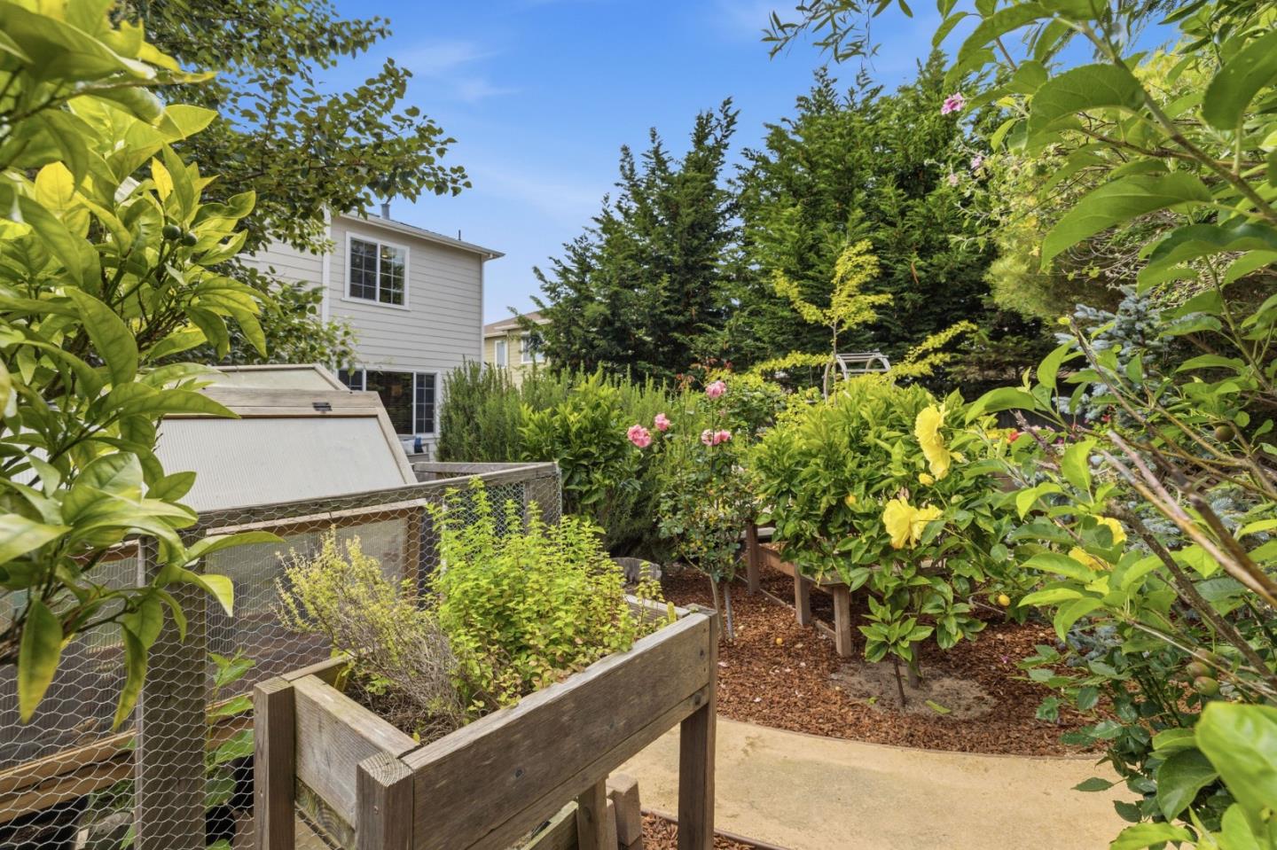 Property photo 37