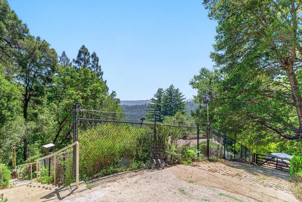 Property photo 44