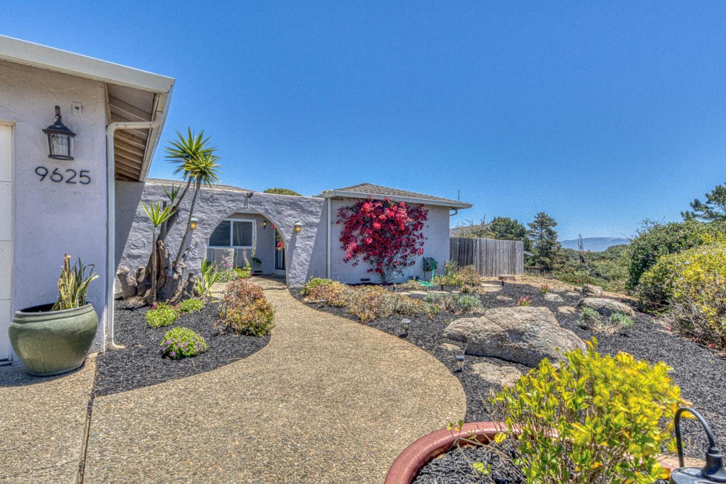 9625 Oracle Oak Pl