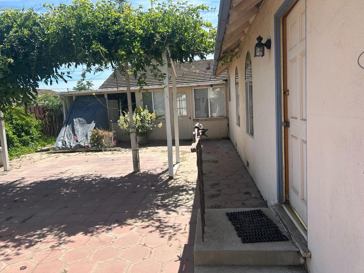 Property photo 44