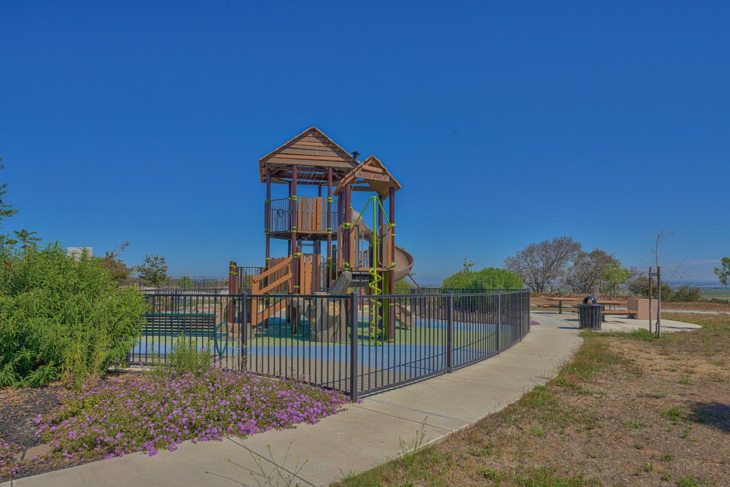 Property photo 45