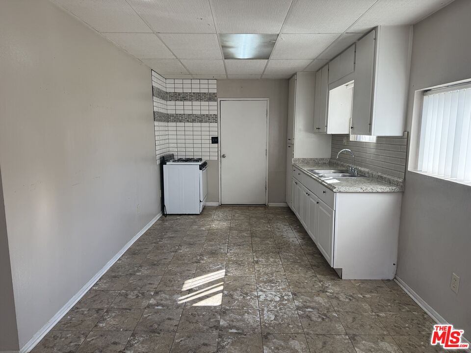 Property photo 37