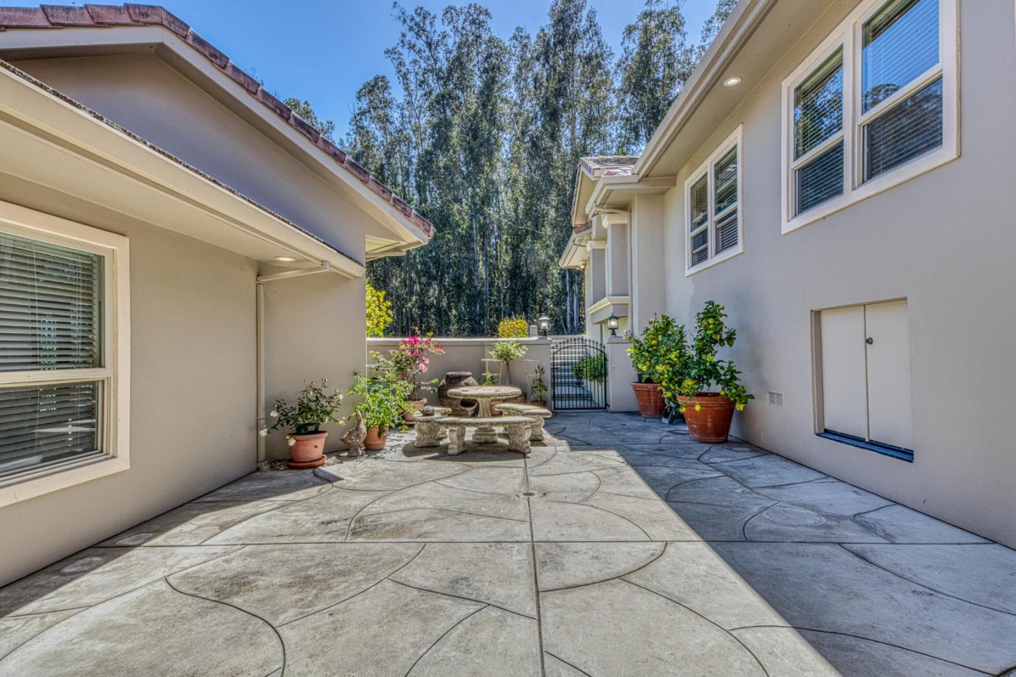 Property photo 36