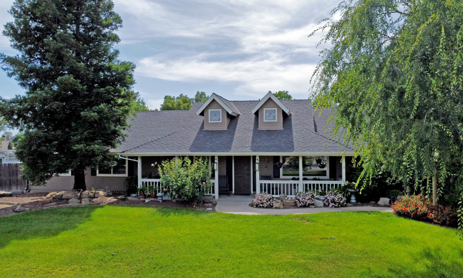 16176 La Canada Rd