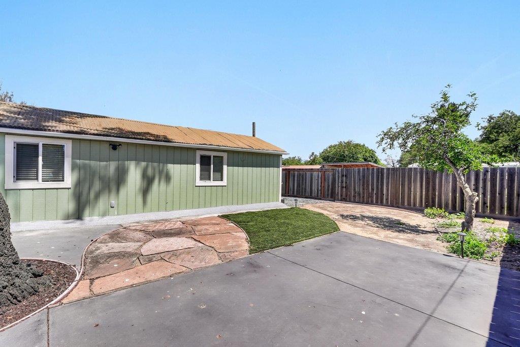 Property photo 23