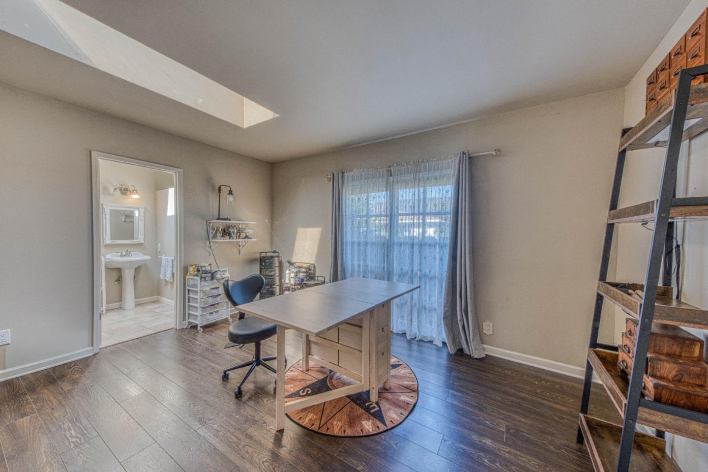 Property photo 35