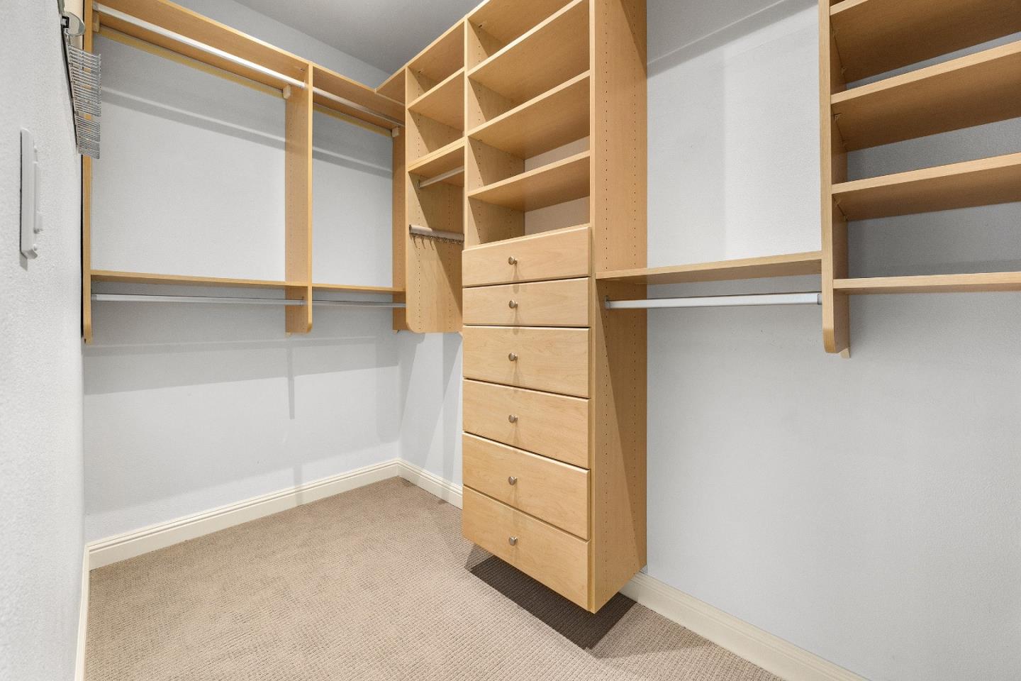 Property photo 50