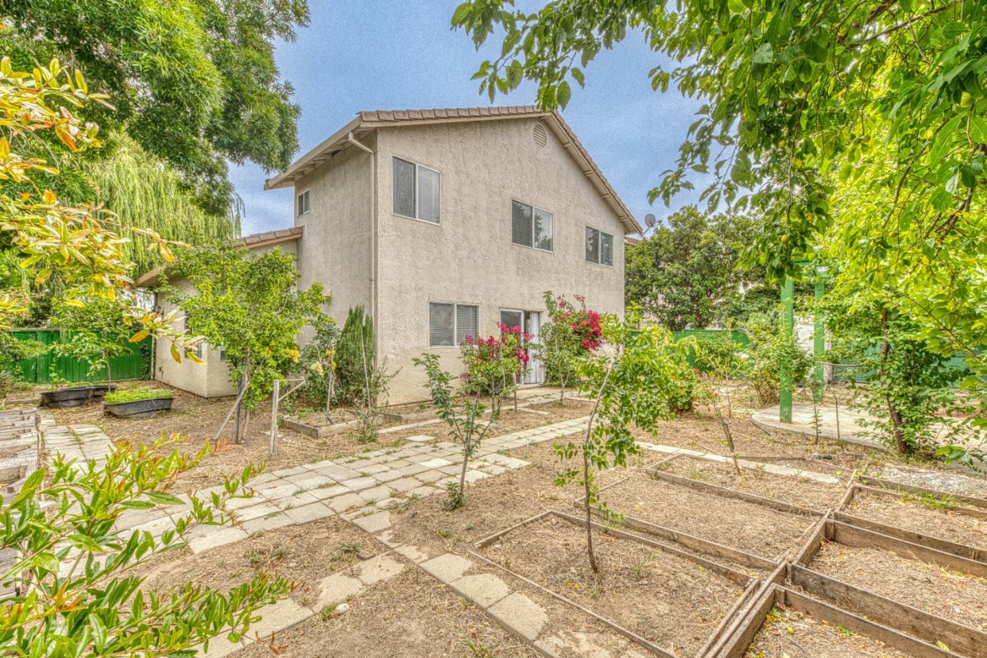 Property photo 37