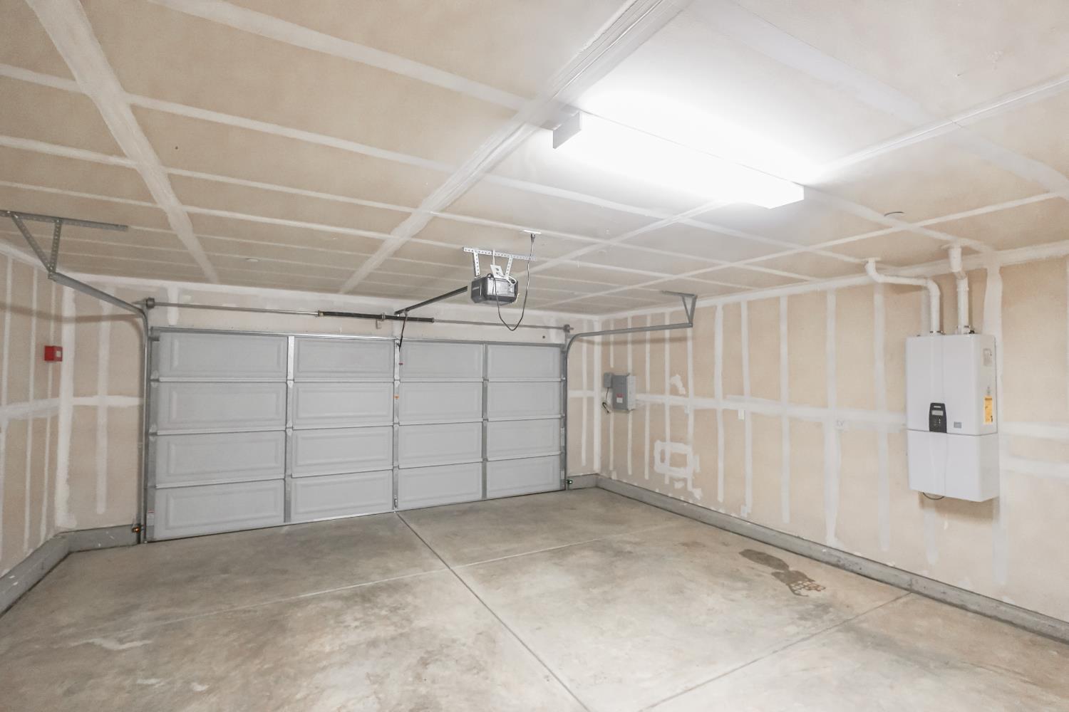 Property photo 37