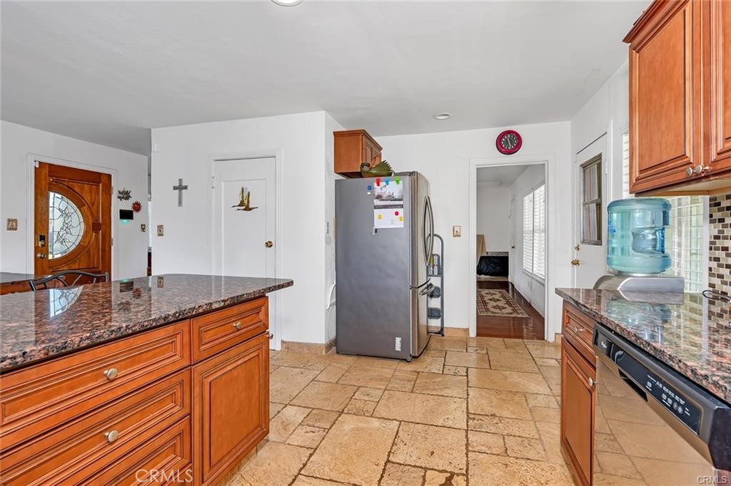 Property photo 28