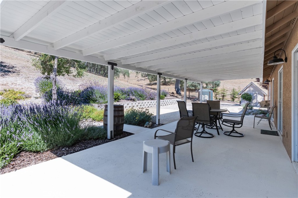 Property photo 28