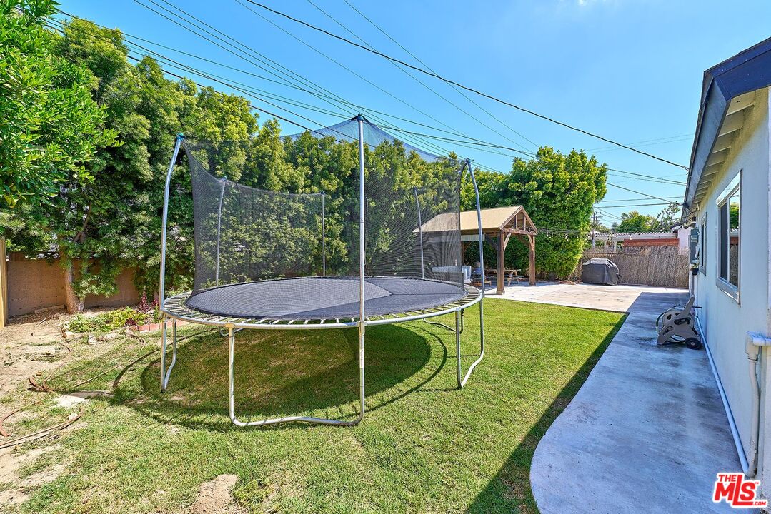 Property photo 35